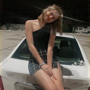 Meet your Posher, Alexis